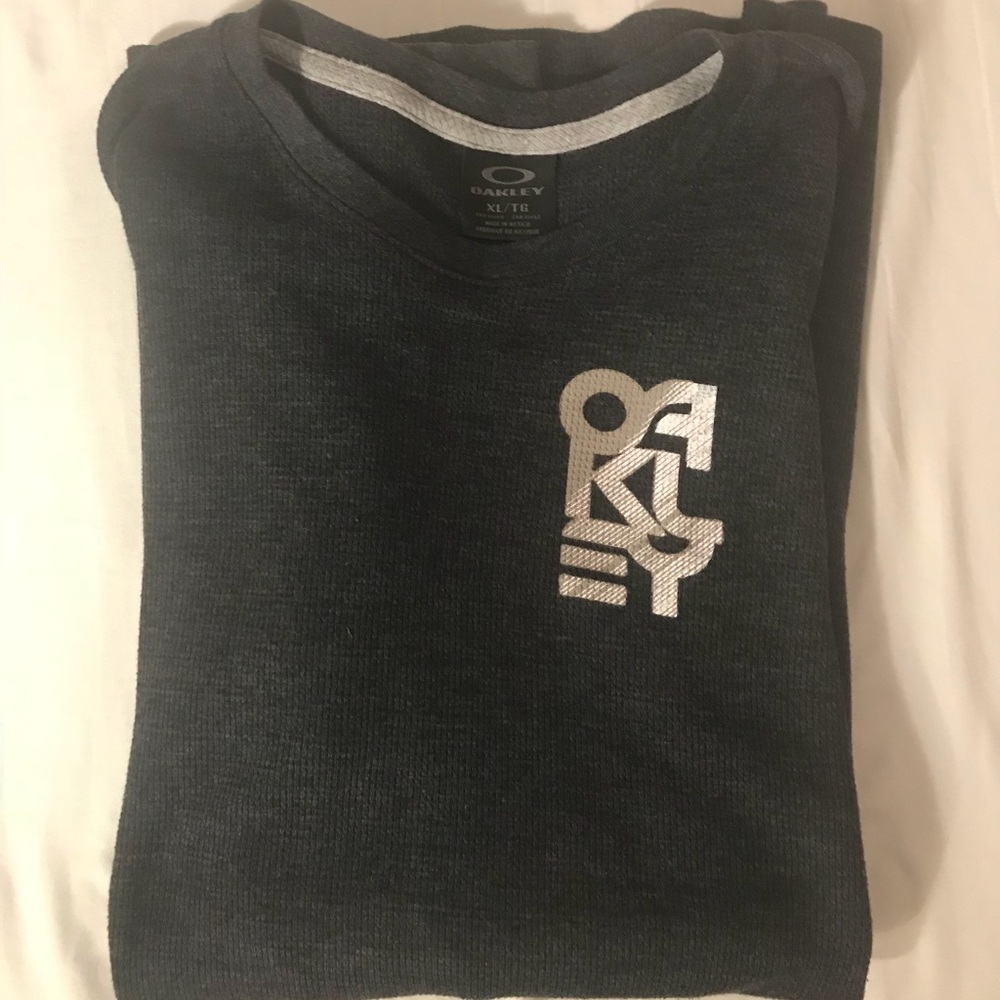 Oakley Longsleeve Shirt